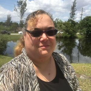 Meet your Posher, Luz